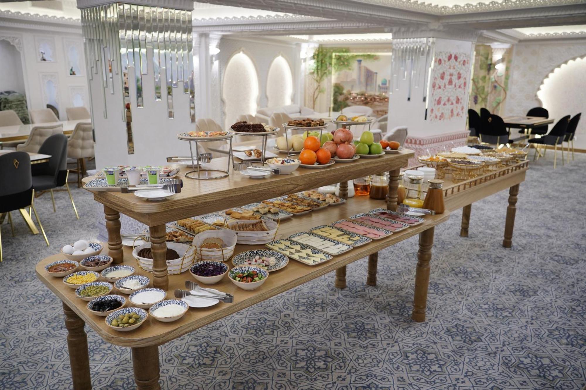 Sandhill Hotel Samarkand Bagian luar foto