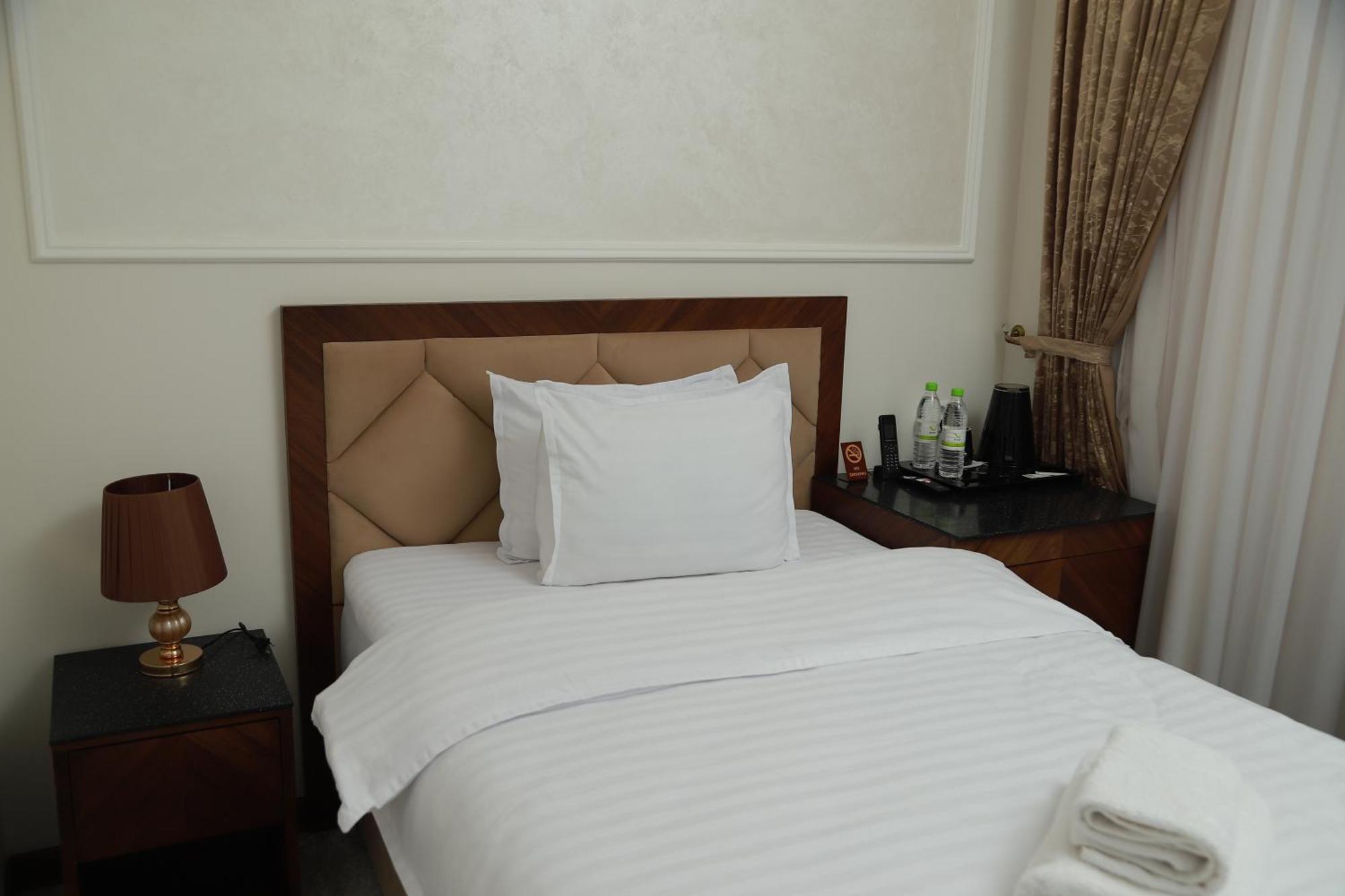 Sandhill Hotel Samarkand Bagian luar foto
